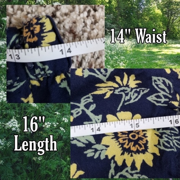 NWOT Kimchi Blue Daisy Mini Skirt - Picture 3 of 5